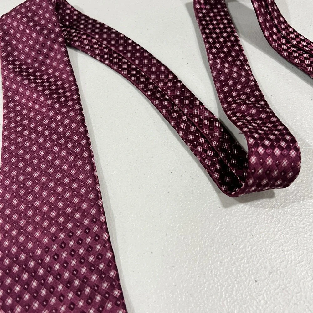 Michael Kors Men's Pointed Woven Tie Burgundy Pink Geometric One Size